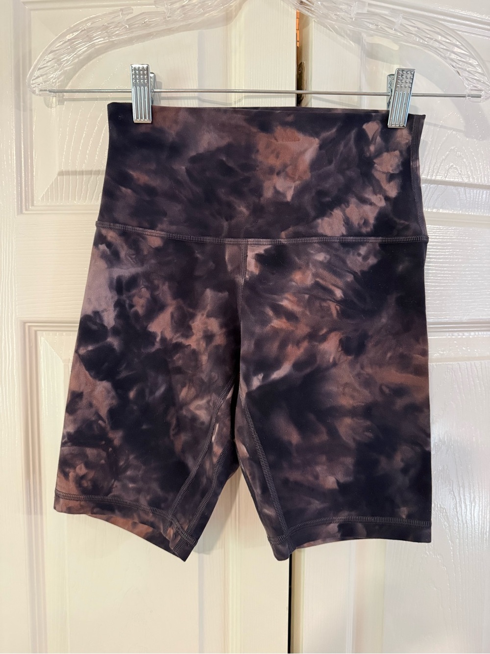 Lululemon Black and Pink/Mauve Tie Dye Align Shorts Size 4